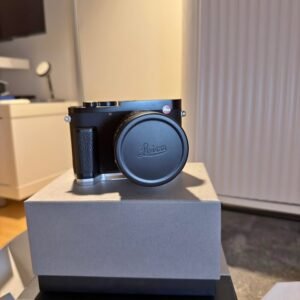 Leica Q3 28mm - Full Titanium Kit, Excellent Condition