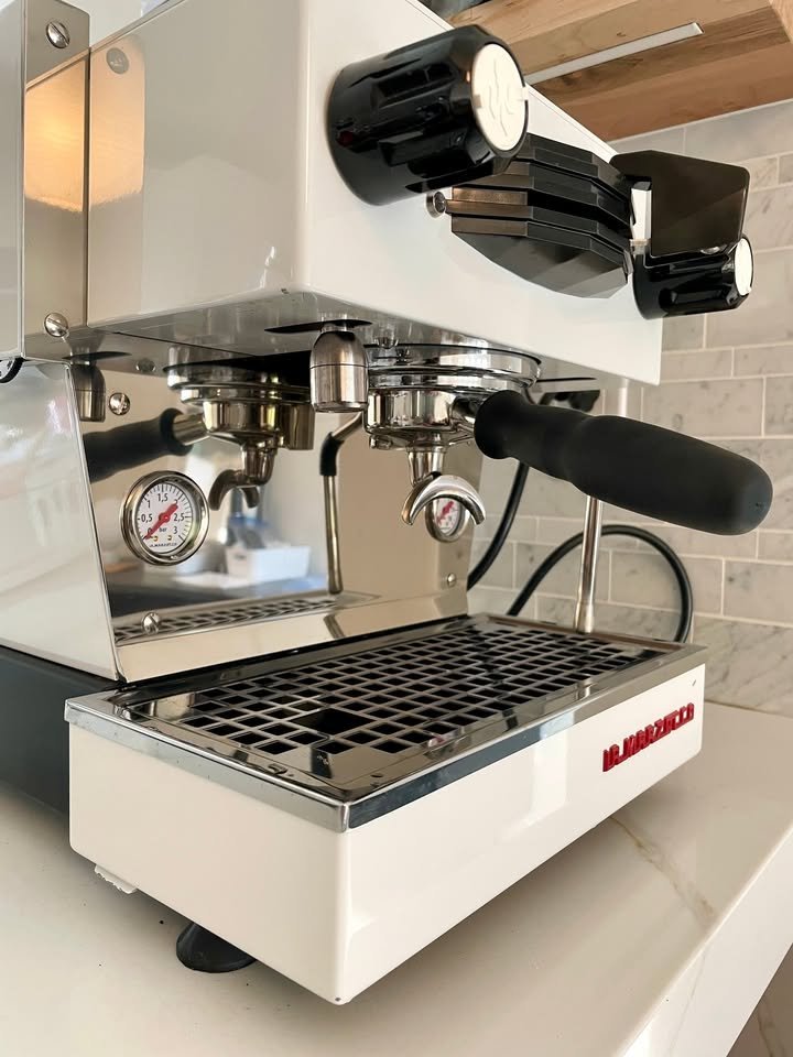 La Marzocco Linea Mini - White (Great Condition), Original Owners - Image 2