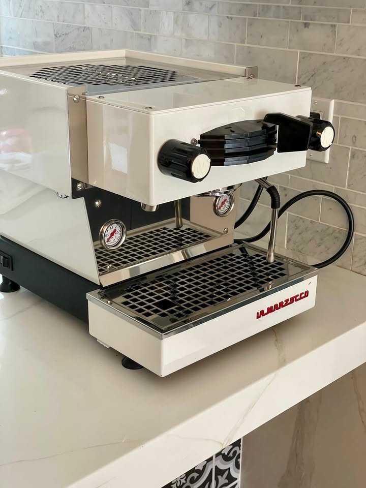 La Marzocco Linea Mini - White (Great Condition), Original Owners - Image 8