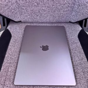 Apple MacBook Pro 16" M1 Pro - 1TB SSD, 10-Core CPU, 16-Core GPU (2021)