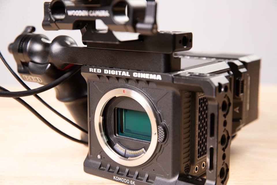 RED KOMODO 6K Cinema Camera Package - Complete Kit - Image 4